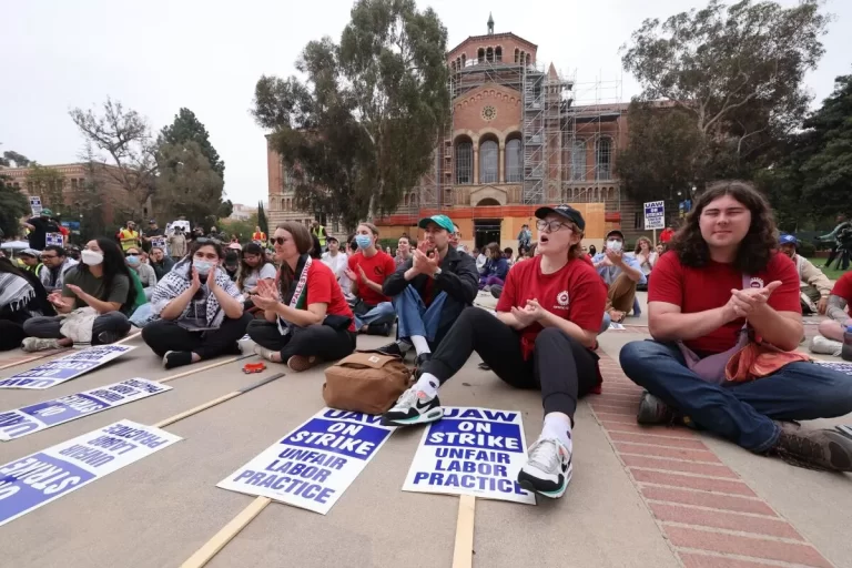 إضراب في جامعات كاليفورنيا احتجاجاً على قمع التظاهرات التضامنية مع فلسطين